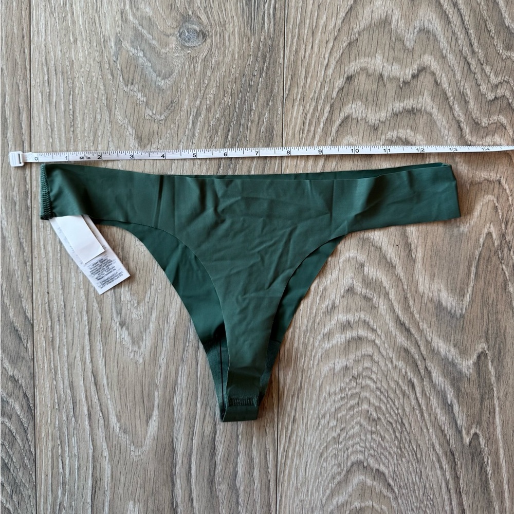 GYMSHARK Women's Thong Underwear Teal/Green NWOT Medium Panties